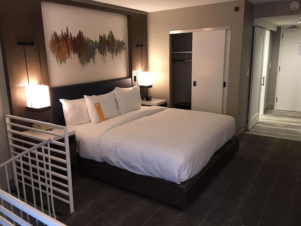 พีชทรี ซิตี้ แอตแลนตา โฮเต็ล แอนด์ คอนเฟอเรนซ์ เซ็นเตอร์ Hotel ภายนอก รูปภาพ