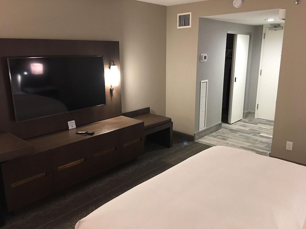 พีชทรี ซิตี้ แอตแลนตา โฮเต็ล แอนด์ คอนเฟอเรนซ์ เซ็นเตอร์ Hotel ภายนอก รูปภาพ