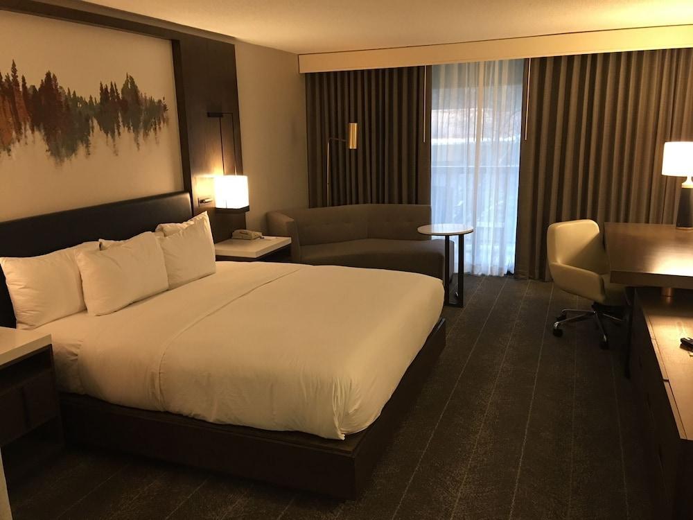 พีชทรี ซิตี้ แอตแลนตา โฮเต็ล แอนด์ คอนเฟอเรนซ์ เซ็นเตอร์ Hotel ภายนอก รูปภาพ