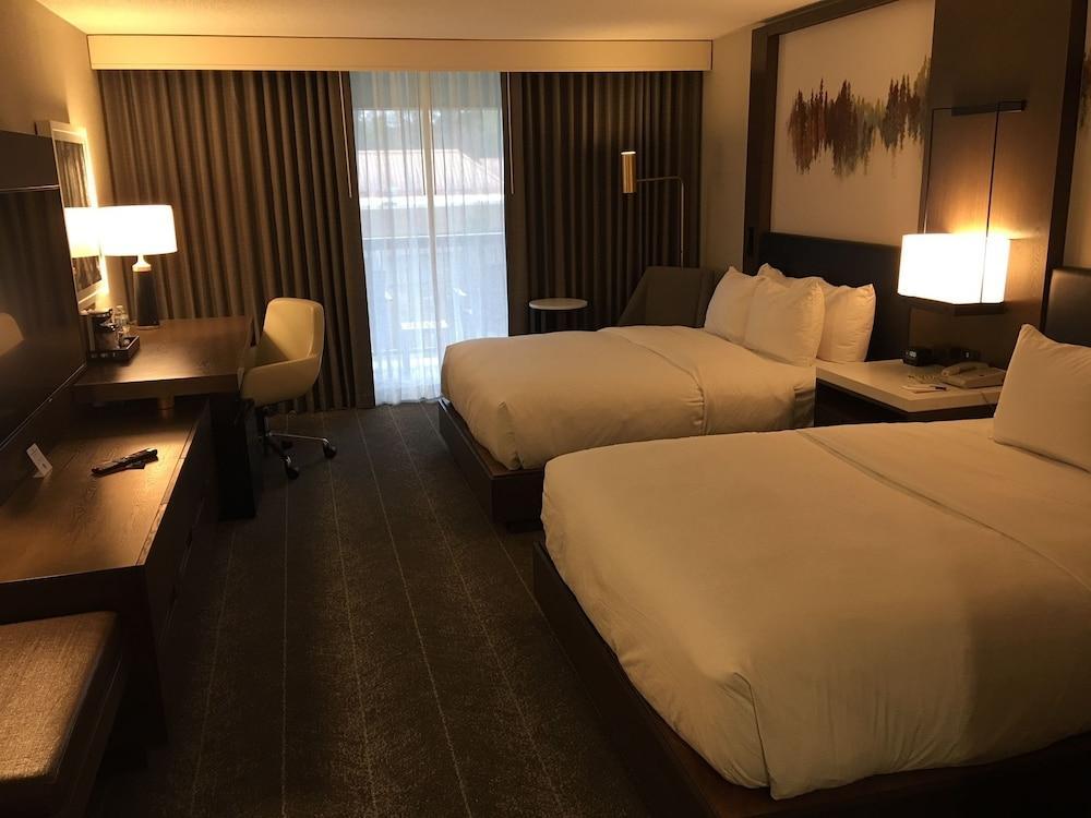 พีชทรี ซิตี้ แอตแลนตา โฮเต็ล แอนด์ คอนเฟอเรนซ์ เซ็นเตอร์ Hotel ภายนอก รูปภาพ