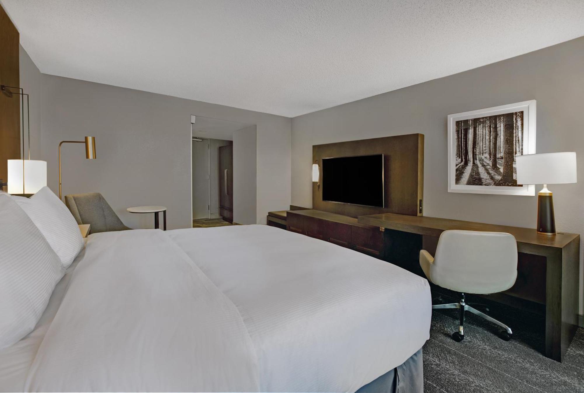 พีชทรี ซิตี้ แอตแลนตา โฮเต็ล แอนด์ คอนเฟอเรนซ์ เซ็นเตอร์ Hotel ภายนอก รูปภาพ